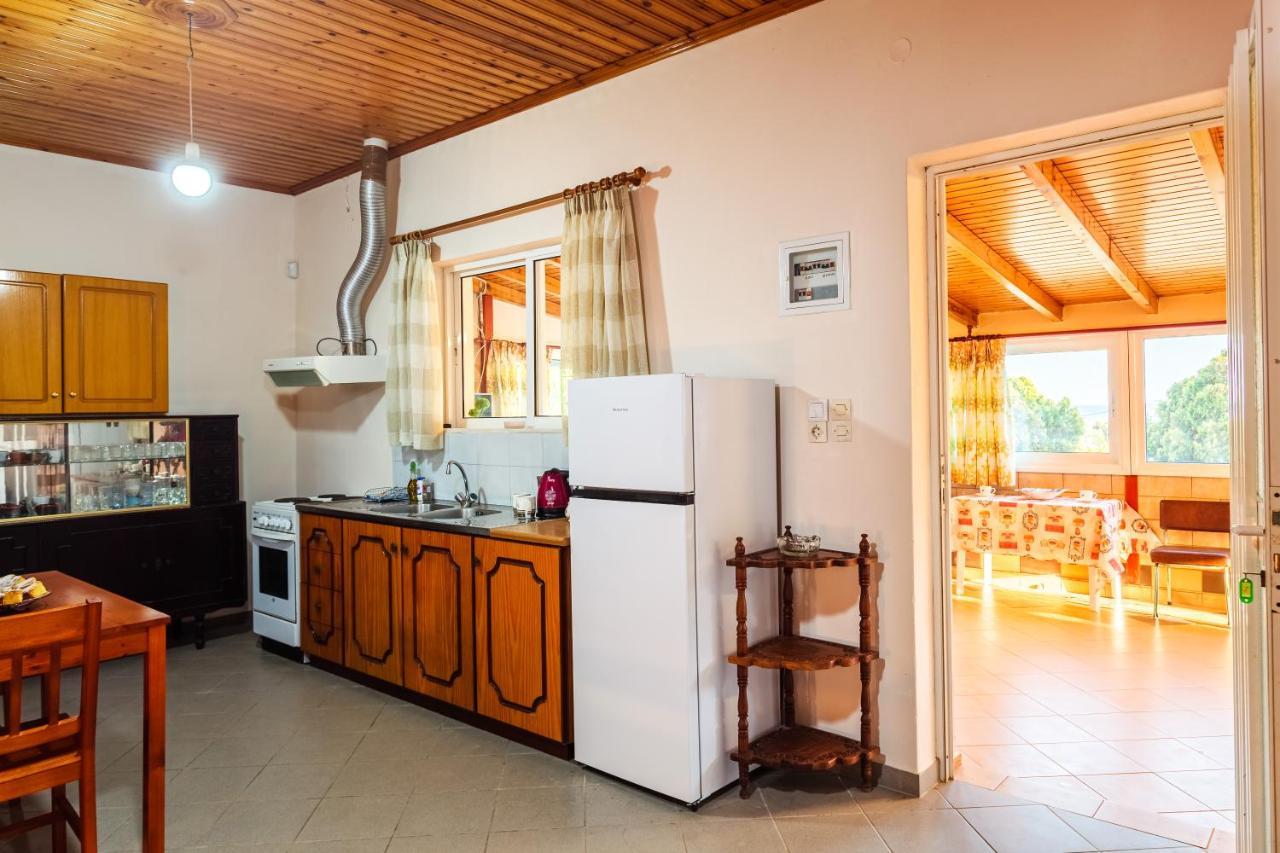 Makarounis Athanasios Traditional Apartments Petalídhion Esterno foto